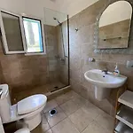 Helios, Kaligata - First Floor Apartamento